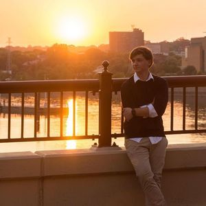 Meet your Posher, Zac